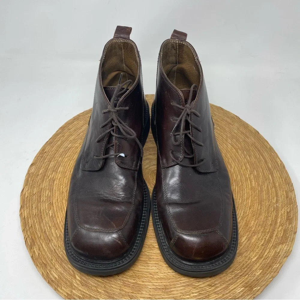 SKECHERS Vintage Leather Lace Up Chukka Boots Size 11